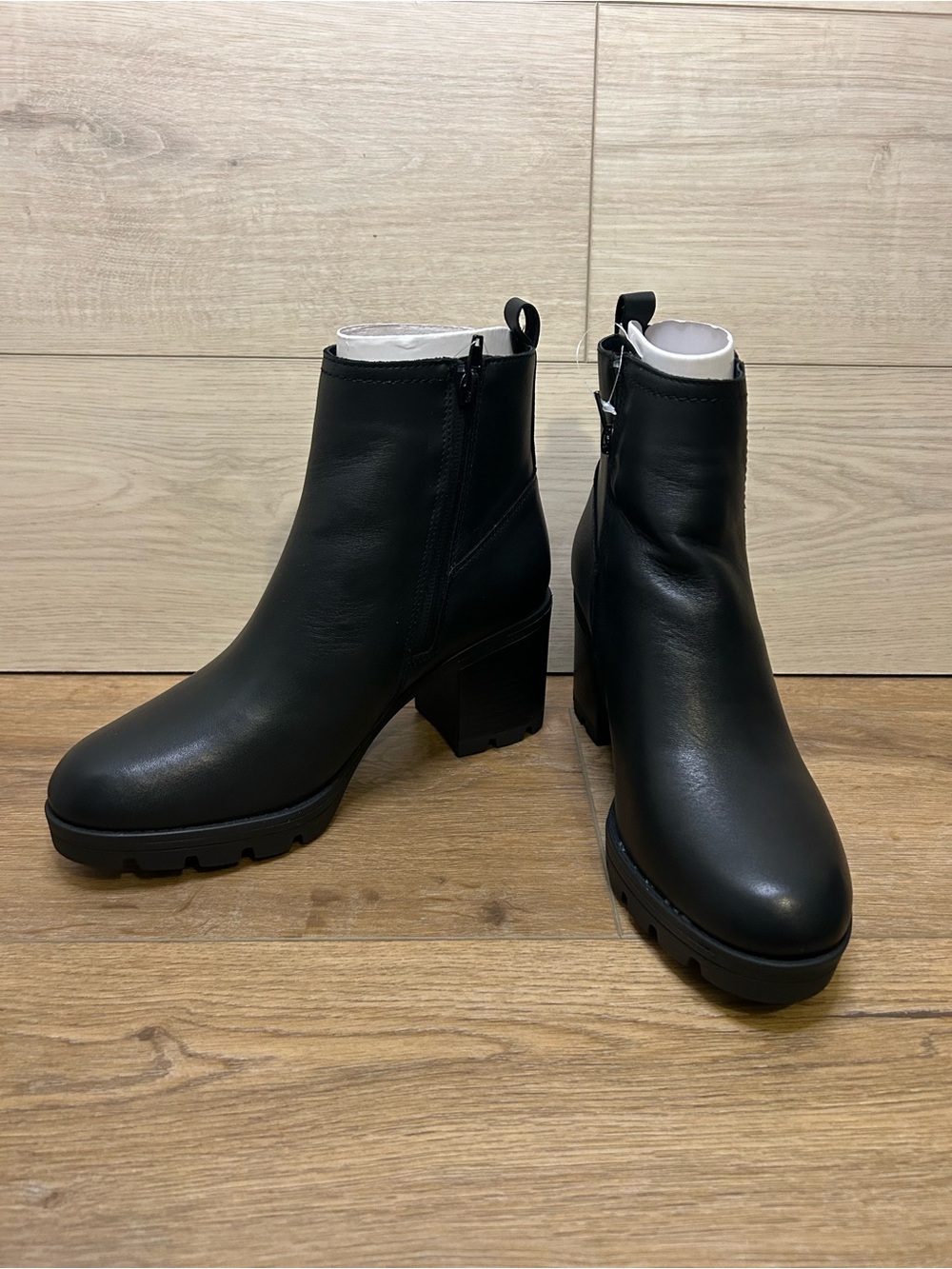 Naturalizer VERNEY Black Leather Waterproof Boot 8 W